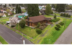 407 E 2nd St, Rainier, OR 97048 - Photo 3