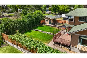 702 B Ave, La Grande, OR 97850 - Photo 35