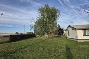 1650 11th St, Baker City, OR 97814 - Photo 3