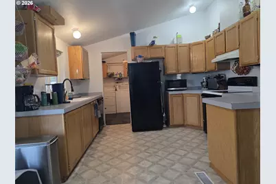 1650 11th St, Baker City, OR 97814 - Photo 9