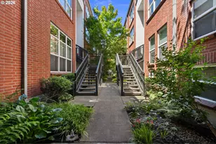 1009 NW Hoyt St, Portland, OR 97209 - Photo 35