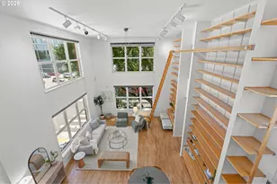 1009 NW Hoyt St, Portland, OR 97209 - Photo 9