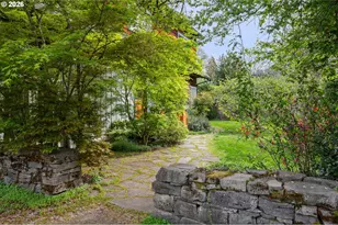 2455 Emerald Alley, Eugene, OR 97403 - Photo 3