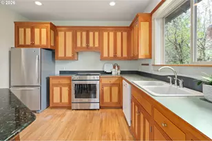 2455 Emerald Alley, Eugene, OR 97403 - Photo 9