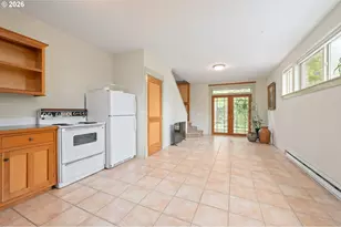 2455 Emerald Alley, Eugene, OR 97403 - Photo 31