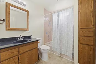 1501 E St, Springfield, OR 97477 - Photo 25