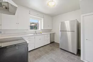 1501 E St, Springfield, OR 97477 - Photo 13