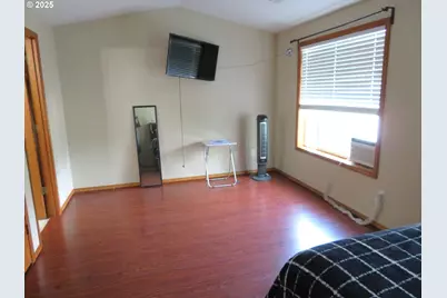 1740 NE Darby St, Hillsboro, OR 97124 - Photo 21