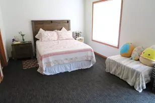 1740 NE Darby St, Hillsboro, OR 97124 - Photo 17