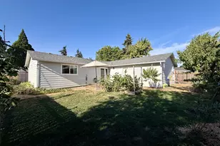 4073 Marshall Ave, Eugene, OR 97402 - Photo 17