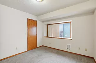 1308 NE Hogan Dr, Gresham, OR 97030 - Photo 21