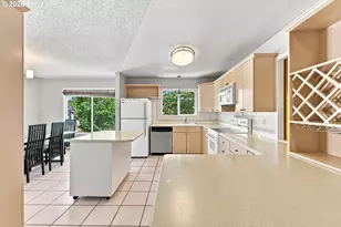 14840 NE Rose Pkwy, Portland, OR 97230 - Photo 11