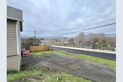 2410 E 12th St, The Dalles, OR 97058 - Photo 27