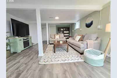 2410 E 12th St, The Dalles, OR 97058 - Photo 9