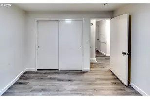 10525 SW 63rd Dr, Portland, OR 97219 - Photo 21