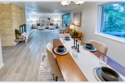 10525 SW 63rd Dr, Portland, OR 97219 - Photo 11