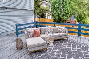 10525 SW 63rd Dr, Portland, OR 97219 - Photo 37