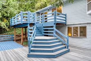 10525 SW 63rd Dr, Portland, OR 97219 - Photo 35