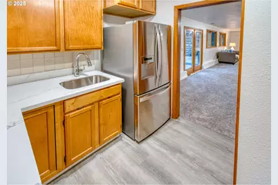 10525 SW 63rd Dr, Portland, OR 97219 - Photo 29