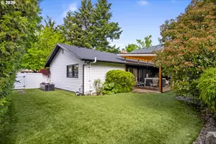 28 SE 111th Ave, Portland, OR 97216 - Photo 41