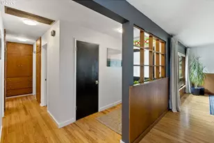 28 SE 111th Ave, Portland, OR 97216 - Photo 25