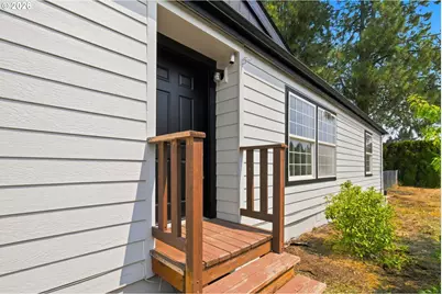 655 NE Burnett Rd #4, McMinnville, OR 97128 - Photo 5