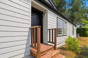 655 NE Burnett Rd, McMinnville, OR 97128 - Photo 5