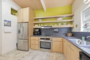 3730 Donald St, Eugene, OR 97405 - Photo 17