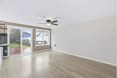 1559 E 2nd St, Newberg, OR 97132 - Photo 7