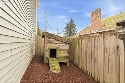 1559 E 2nd St, Newberg, OR 97132 - Photo 41