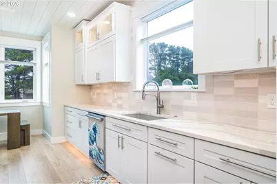 6785 Glen Ave, Lincoln Beach, OR 97388 - Photo 7