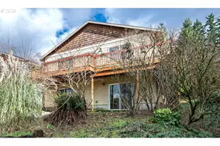 854 SE 4th Ave, Estacada, OR 97023 - Photo 1