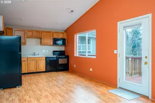 854 SE 4th Ave, Estacada, OR 97023 - Photo 7