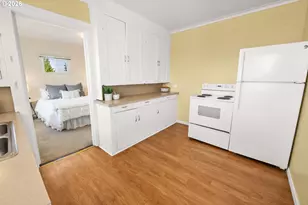 3496 Harrison Ave, Astoria, OR 97103 - Photo 13