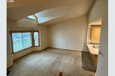 2025 Elm St, Forest Grove, OR 97116 - Photo 3