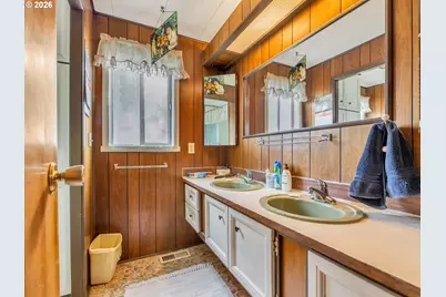 1880 1st Ave, Warrenton, OR 97121 - Photo 17