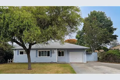 324 Spruce Dr, Brookings, OR 97415 - Photo 1