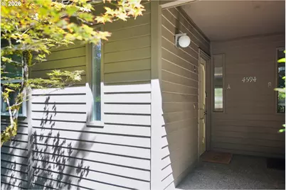 4594 SW Caldew St #A, Portland, OR 97219 - Photo 3
