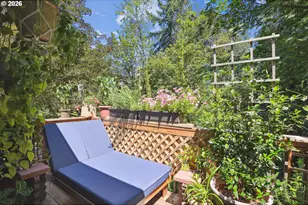 4594 SW Caldew St, Portland, OR 97219 - Photo 21