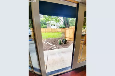 745 SW Maplecrest Dr, Portland, OR 97219 - Photo 25