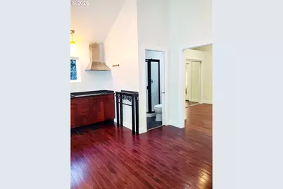 745 SW Maplecrest Dr, Portland, OR 97219 - Photo 37