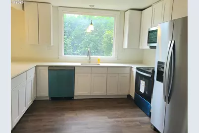 745 SW Maplecrest Dr, Portland, OR 97219 - Photo 5