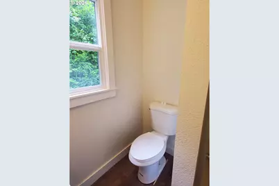 745 SW Maplecrest Dr, Portland, OR 97219 - Photo 13