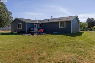 420 Juniper St, Florence, OR 97439 - Photo 29