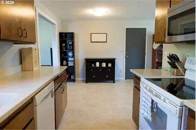 420 Juniper St, Florence, OR 97439 - Photo 13