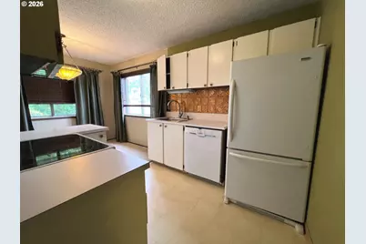 14807 NE Siskiyou Ct, Portland, OR 97230 - Photo 7
