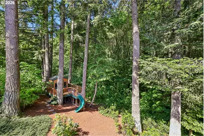 8297 SW Hayden Dr, Beaverton, OR 97007 - Photo 35