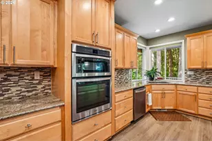8297 SW Hayden Dr, Beaverton, OR 97007 - Photo 11