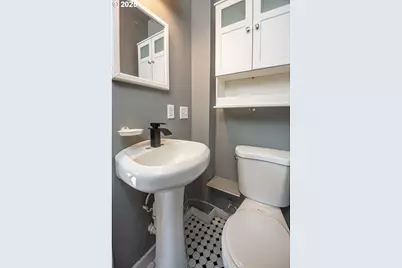 289 Harbor St, Florence, OR 97439 - Photo 19