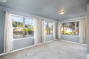 289 Harbor St, Florence, OR 97439 - Photo 7